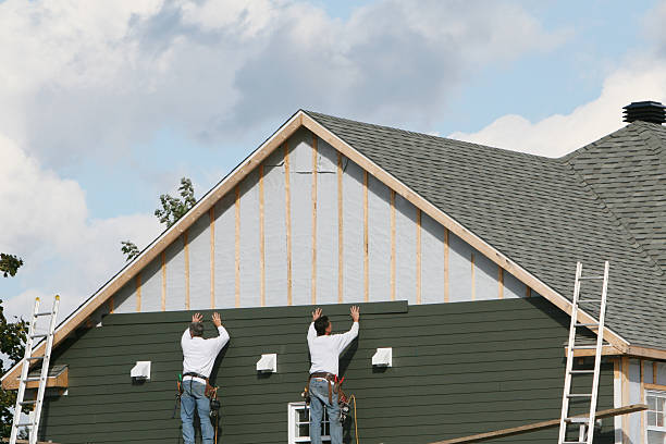 Professional Siding Replacement technician working in Pflugerville, TX